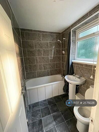 3 Bedroom Flat To Rent In St. Pauls Road, Jarrow, NE32