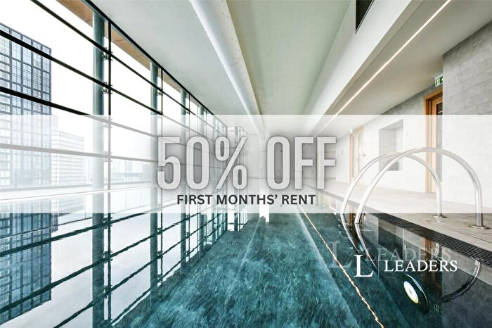 2 Bedroom Flat To Rent In Skyline Central, Goulden Street, Manchester, M4