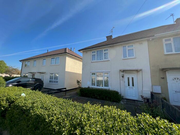 3 Bedroom Semi-Detached House To Rent In Pasley Road, Leicester, LE2