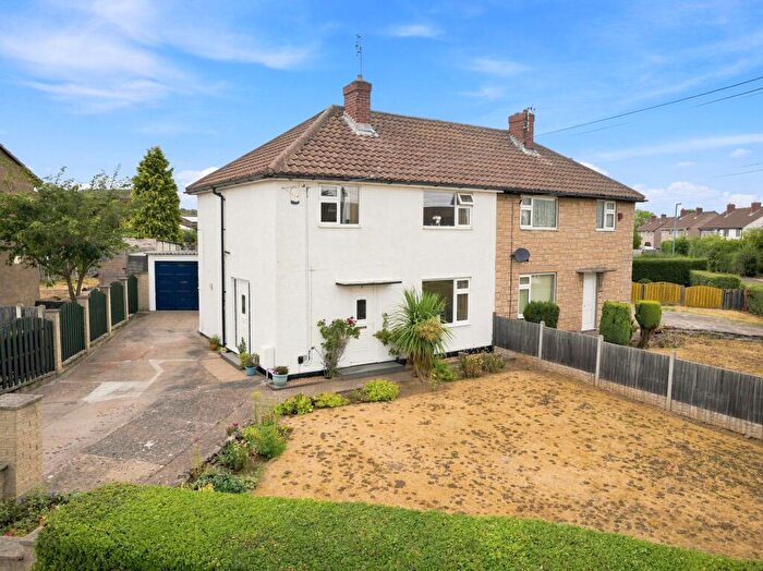 3 Bedroom Semi-Detached House For Sale In Stewart Road, Carlton-In-Lindrick, S81
