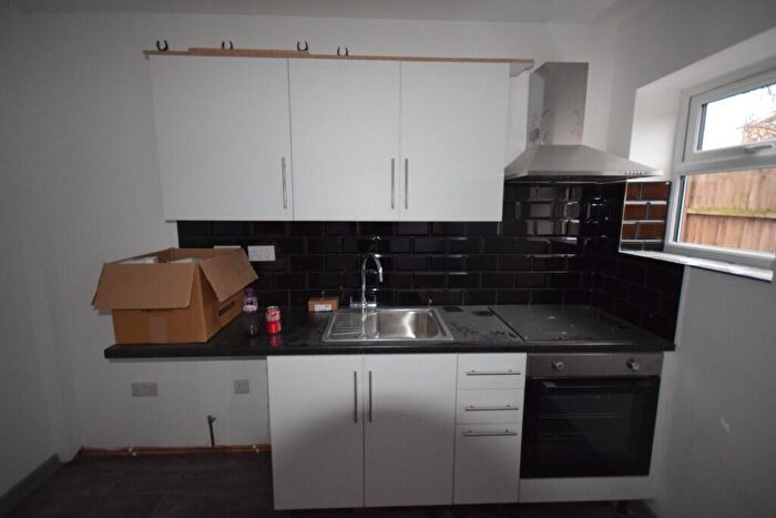 1 Bedroom Flat To Rent In Shirley Road, Southampton, Hampshire, SO15