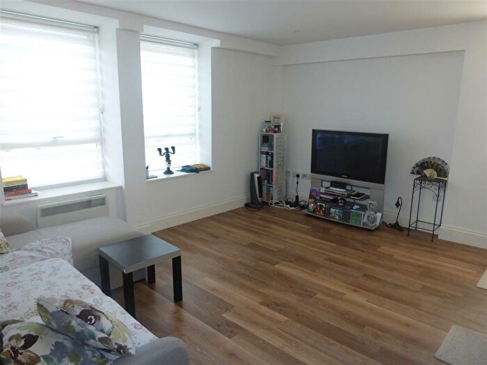 1 Bedroom Flat To Rent In Buckingham Street, Aylesbury, HP20