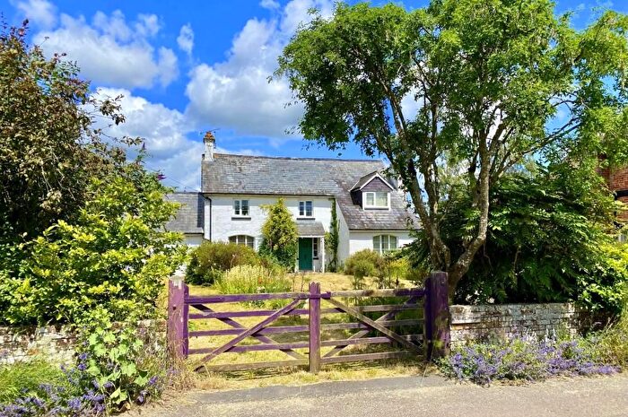 4 Bedroom Longère For Sale In Bickton, Fordingbridge, SP6