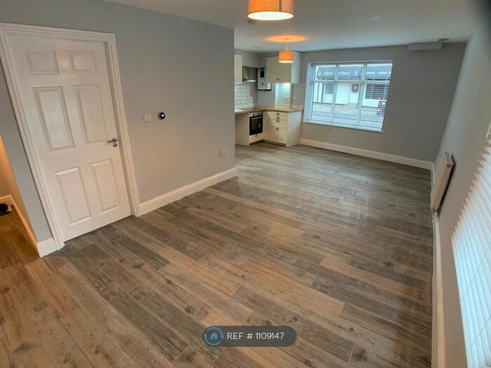 1 Bedroom Flat To Rent In Worsley Road, Eccles, Manchester M30