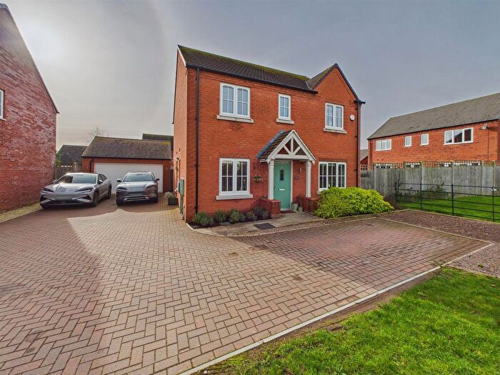 4 Bedroom Detached House To Rent In Bay Tree Close, Upton-Upon-Severn, Worcester, WR8