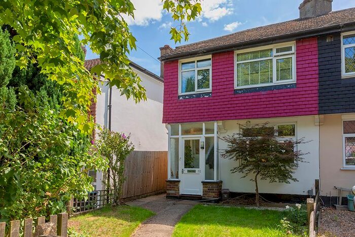 3 Bedroom End Of Terrace House To Rent In Elmdene, Tolworth, Surbiton, KT5