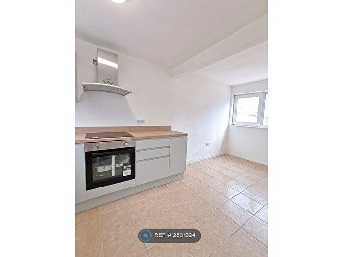 3 Bedroom Semi-Detached House To Rent In Amroth Walk, St. Dials, Cwmbran, NP44