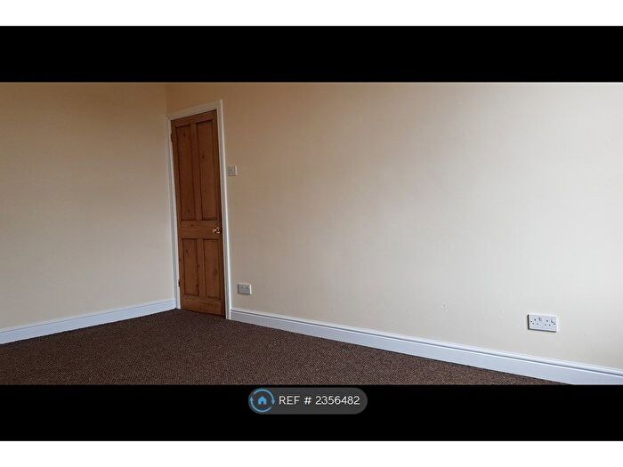 1 Bedroom Terraced House To Rent In Denton Terrace, Morley, Leeds, LS27