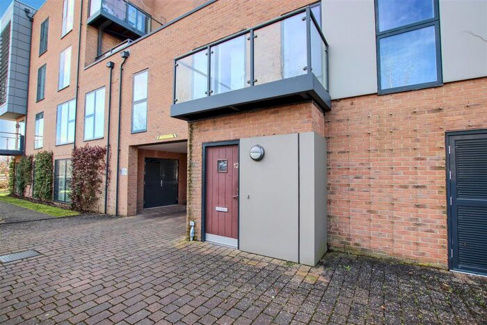 2 Bedroom Flat To Rent In Hackett House, Glebe Farm Drive, Trumpington, Cambridge, CB2