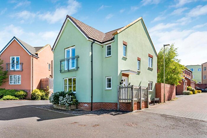 3 Bedroom Detached House For Sale In Aylburton Road, Cheltenham, Gloucestershire, GL52