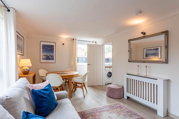 1 Bedroom Flat To Rent In Fair A Far, Cramond, Edinburgh, EH4