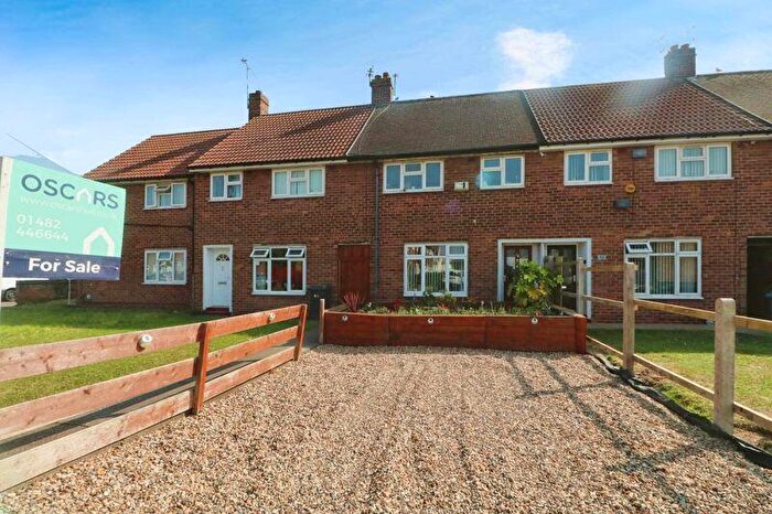 3 Bedroom Terraced House For Sale In Bamford Avenue, Hull, HU9