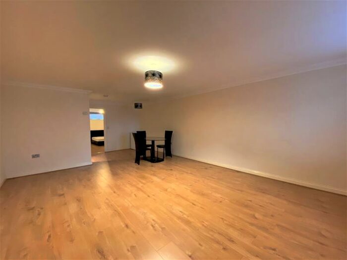 1 Bedroom Apartment To Rent In Woking, GU21