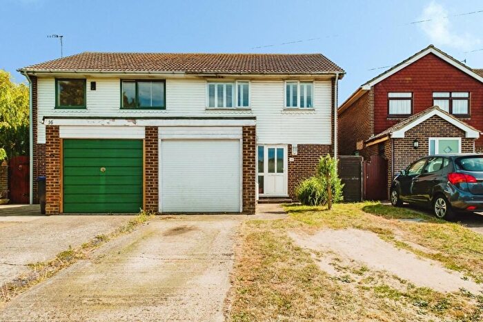 3 Bedroom Semi-Detached House For Sale In Freshbrook Road, Lancing, BN15