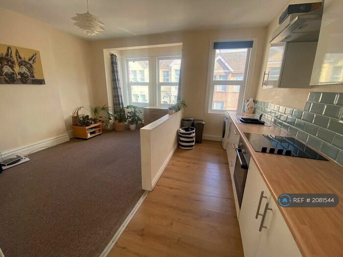 2 Bedroom Flat To Rent In Meredith Road, Plymouth, PL2
