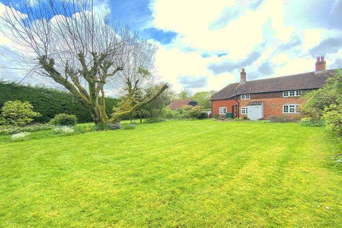 2 Bedroom House To Rent In Farleigh Wallop, Basingstoke, Hampshire, RG25