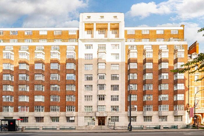 Studio For Sale In Woburn Place, Bloomsbury, WC1H
