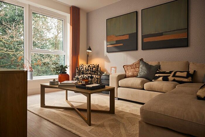 3 Bedroom House For Sale In Bronze Walk, Erith, DA8