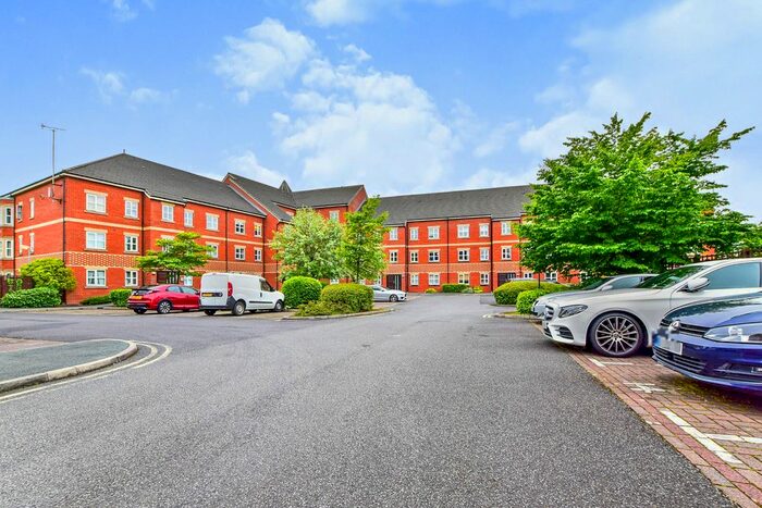 2 Bedroom Flat To Rent In Russell Place, Sale, Greater Manchester, M33