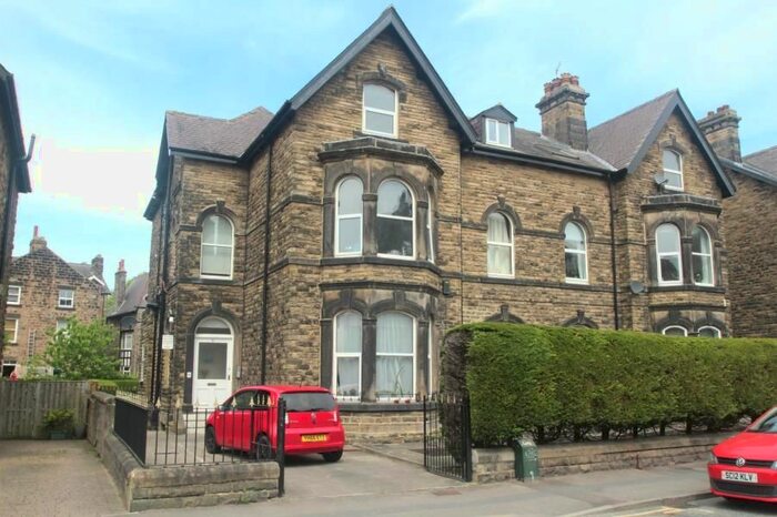 3 Bedroom Flat To Rent In East Parade, Harrogate, HG1