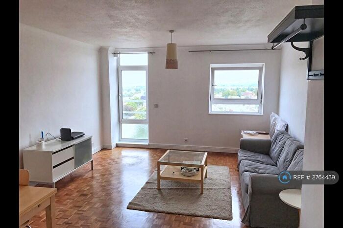 2 Bedroom Flat To Rent In Clarendon Road, Wallington, SM6