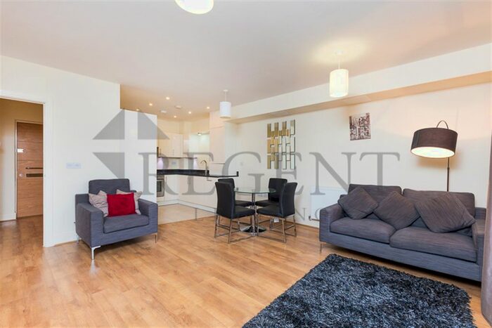 1 Bedroom Flat To Rent In Blagrove Road, Teddington, TW11