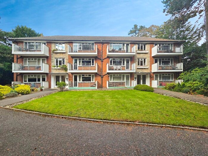 2 Bedroom Apartment For Sale In Portarlington Road, Westbourne, BH4