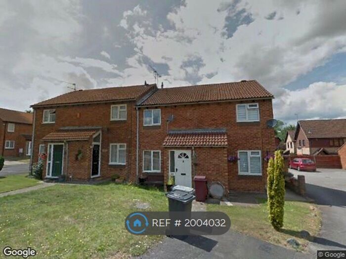 2 Bedroom Terraced House To Rent In Pottery Road, Tilehurst, Reading, RG30