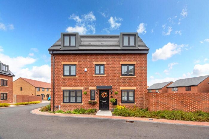 4 Bedroom Detached House To Rent In Bretton Way, Barnsley, S71