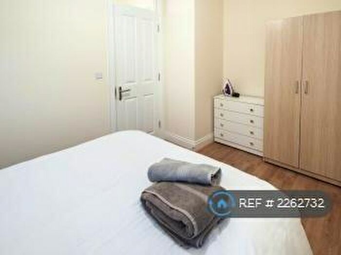 1 Bedroom Flat To Rent In Stapleton Hall Road, London, N4