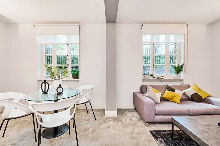 1 Bedroom Flat To Rent In Ossington Buildings, London, W1U