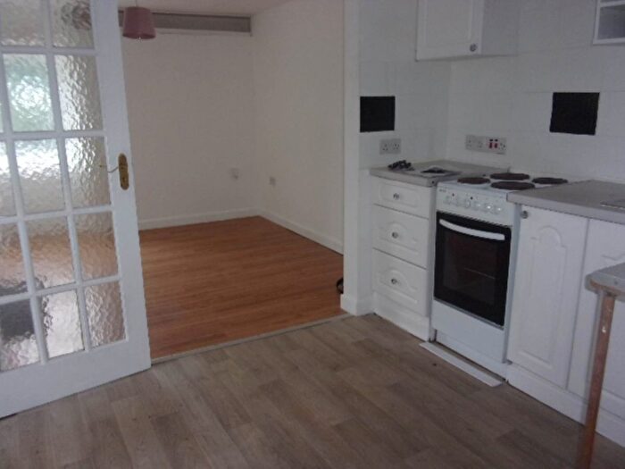 2 Bedroom Flat To Rent In Fore Street, Camelford, PL32