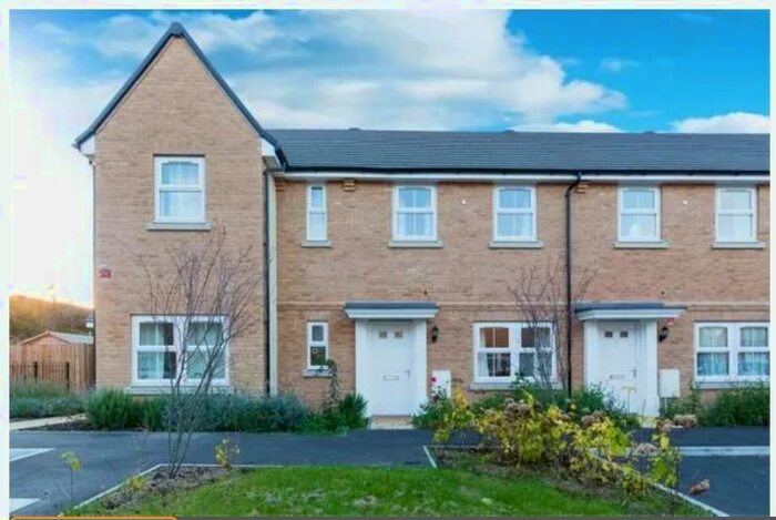 3 Bedroom Terraced House To Rent In Foxglove Close, West Drayton, UB7