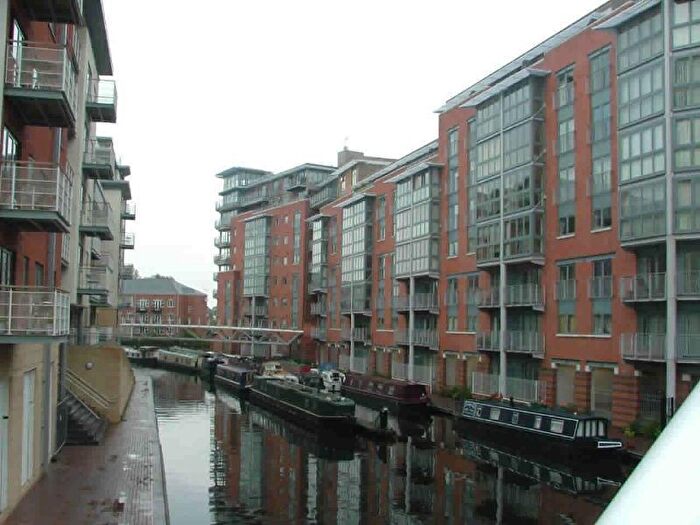 1 Bedroom Apartment To Rent In King Edwards Wharf, Convention Quarter, B16