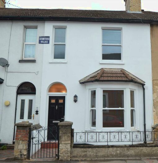 3 Bedroom House To Rent In Chertsey, KT16