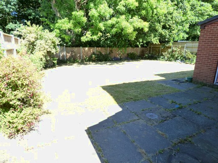 4 Bedroom Detached House For Sale In Coachmans Drive, Liverpool, L12