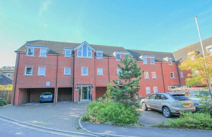 2 Bedroom Flat To Rent In Claycorn Court, Station Way, Claygate, KT10