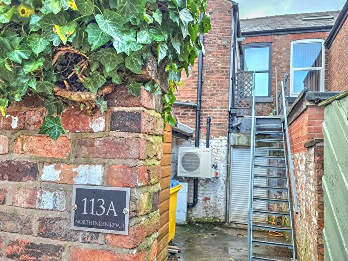 1 Bedroom Flat For Sale In Northenden Road, Sale, M33