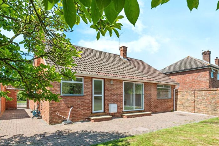 3 Bedroom Bungalow For Sale In Greenacres, Great Bookham, Surrey, KT23