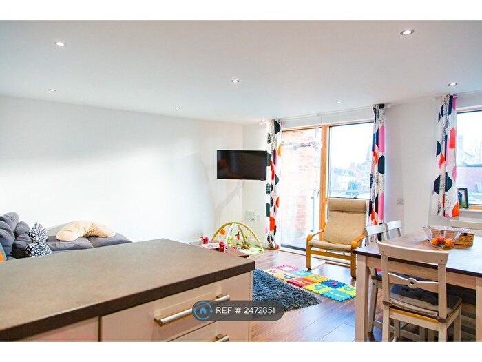 2 Bedroom Flat To Rent In Craven Park, London, NW10