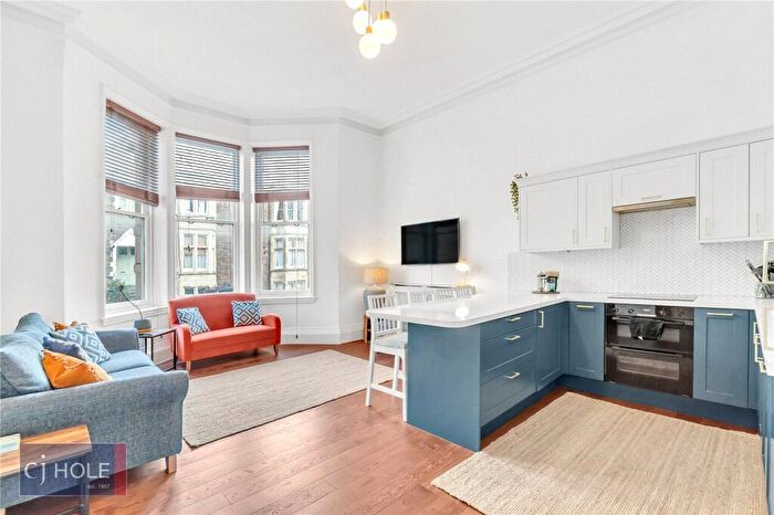 2 Bedroom Apartment For Sale In Manilla Road, Bristol, BS8