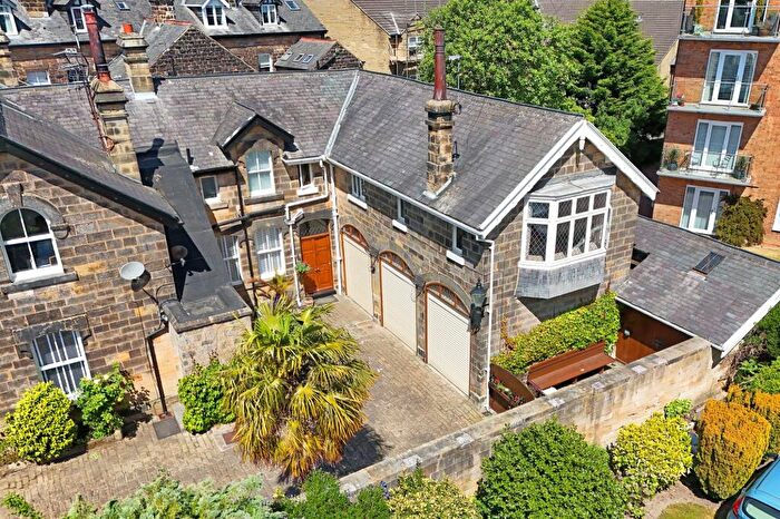 3 Bedroom Mews For Sale In Princes Villa Road, Harrogate, HG1