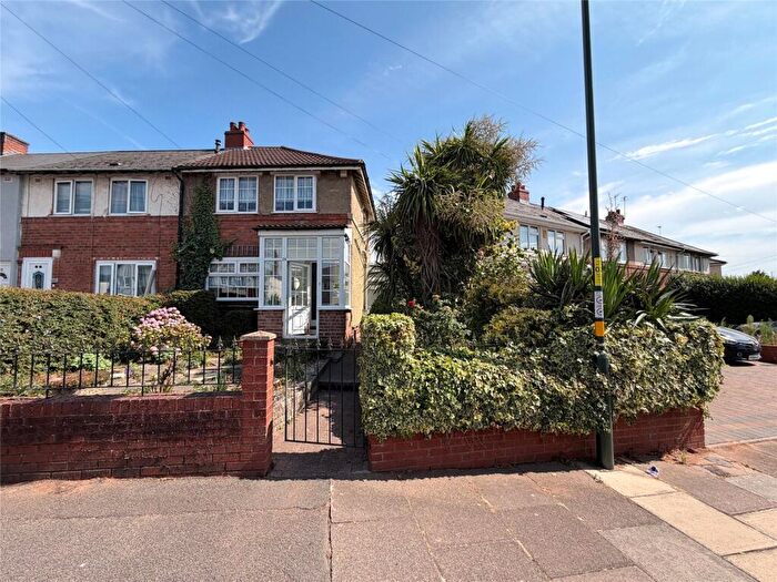 2 Bedroom End Of Terrace House For Sale In Holcombe Road, Birmingham, West Midlands, B11