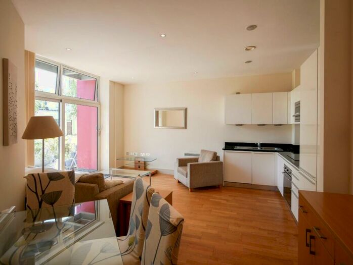 1 Bedroom Flat To Rent In Hayes Point, Hayes Road, Sully, CF64