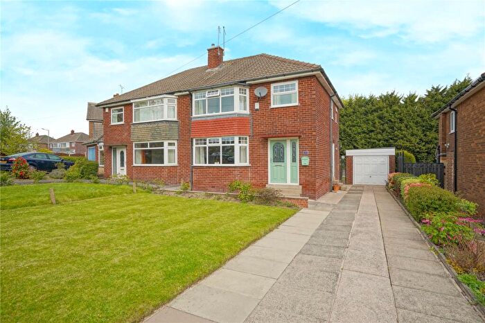 3 Bedroom Semi Detached House For Sale In Brookside, Rotherham, South Yorkshire, S65