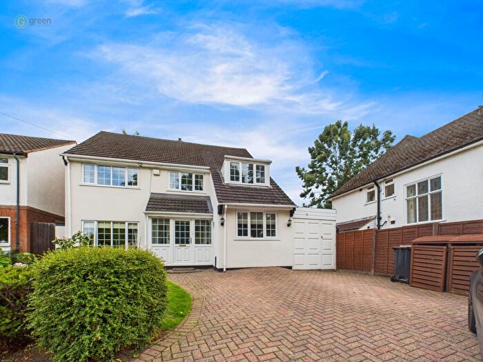 4 Bedroom Detached House For Sale In Tamworth Road, Sutton Coldfield, B75