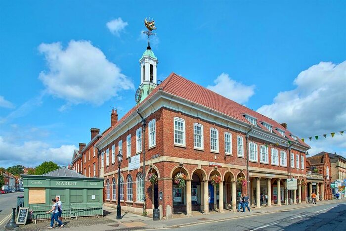 1 Bedroom Flat To Rent In Town Hall Exchange, Castle Street, Farnham GU9