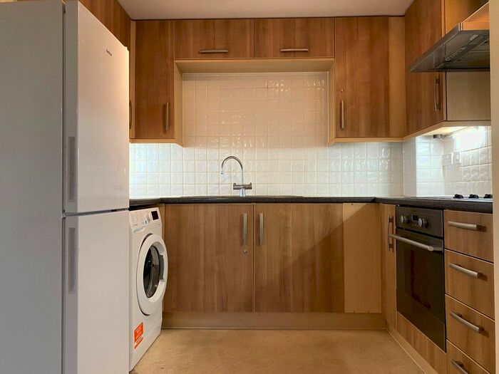 2 Bedroom Flat To Rent In Davy House, Charrington Place, St Albans, AL1