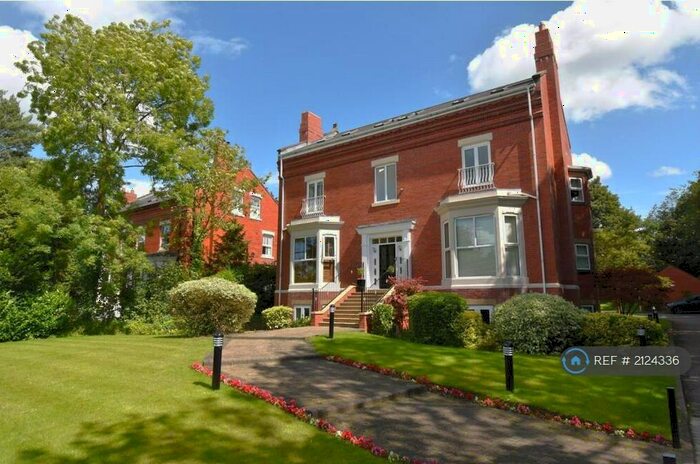2 Bedroom Flat To Rent In Thornfield, Alderley Edge, SK9