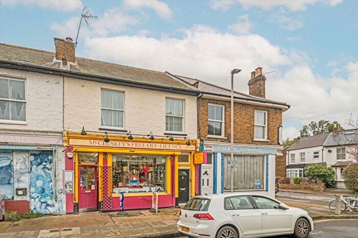 2 Bedroom Flat To Rent In Bloomfield Road, Kingston Upon Thames, KT1